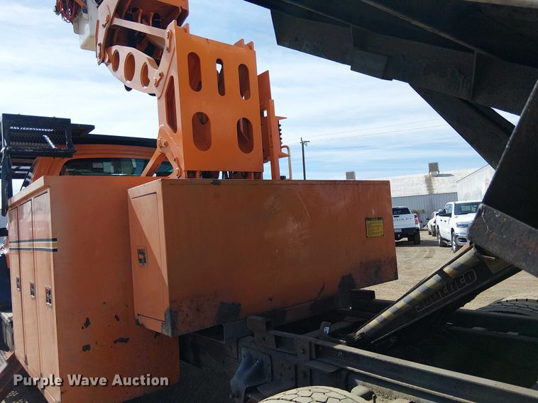 image for item EE5317 2008 GMC C7500 forestry bucket truck