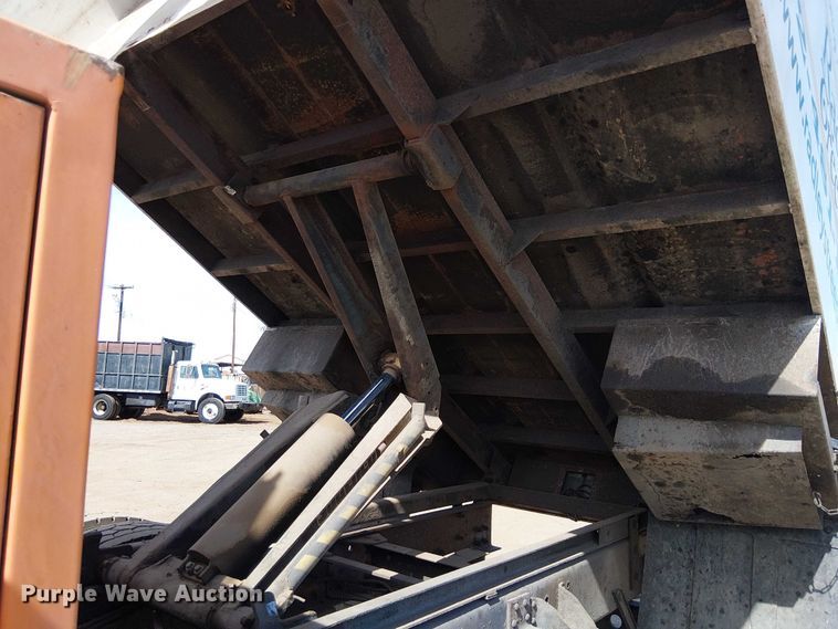 image for item EE5317 2008 GMC C7500 forestry bucket truck
