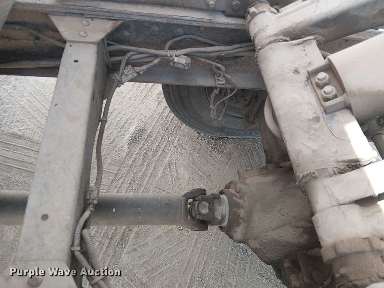 image for item EE5317 2008 GMC C7500 forestry bucket truck