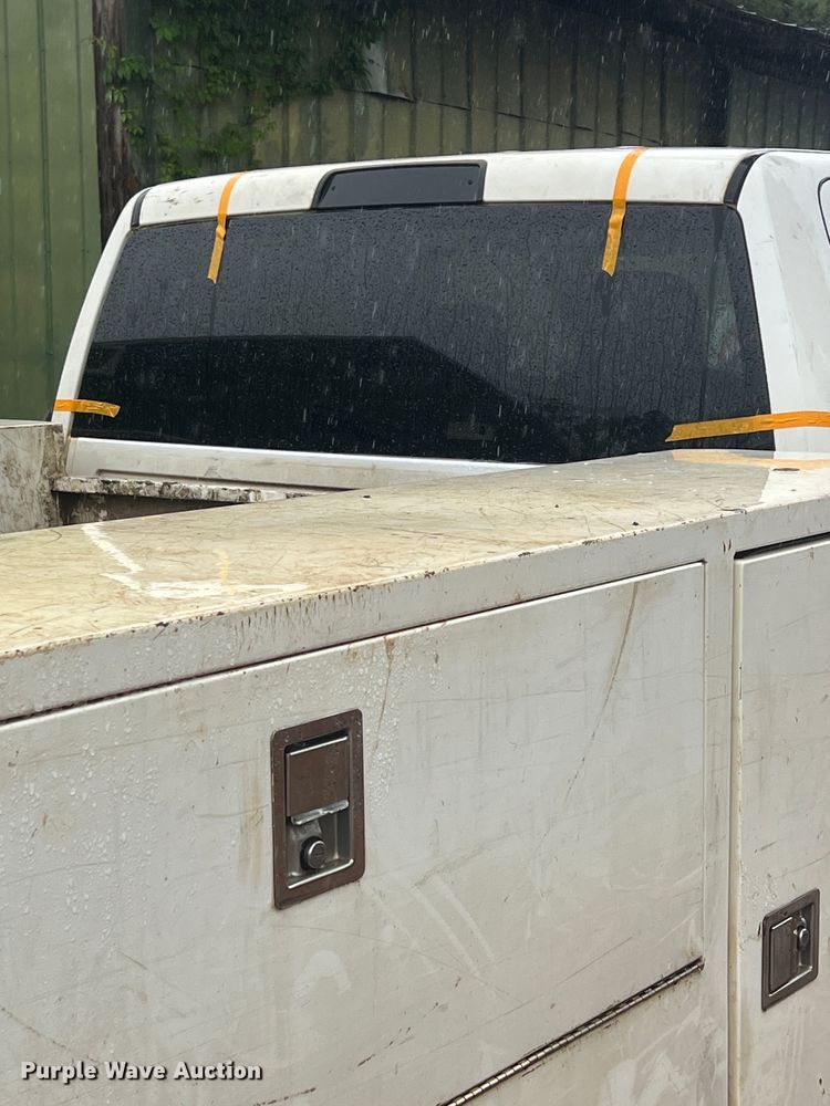 image for item EF1065 2019 RAM 3500 Crew Cab utility / service truck