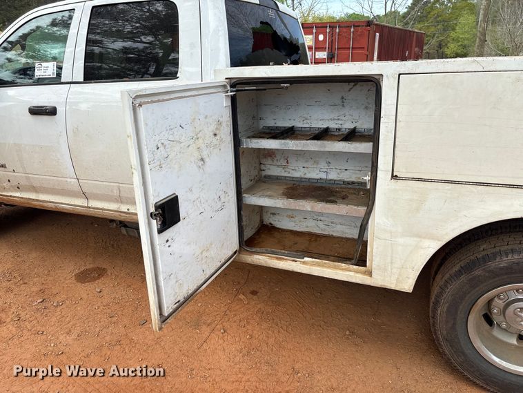 image for item EF1065 2019 RAM 3500 Crew Cab utility / service truck