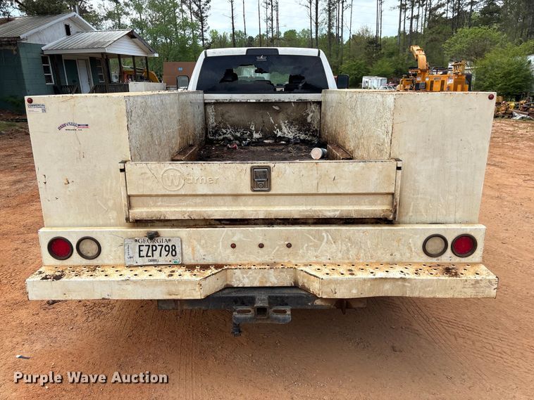 image for item EF1065 2019 RAM 3500 Crew Cab utility / service truck