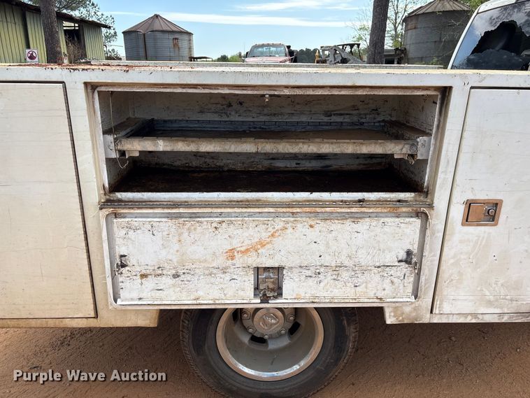 image for item EF1065 2019 RAM 3500 Crew Cab utility / service truck