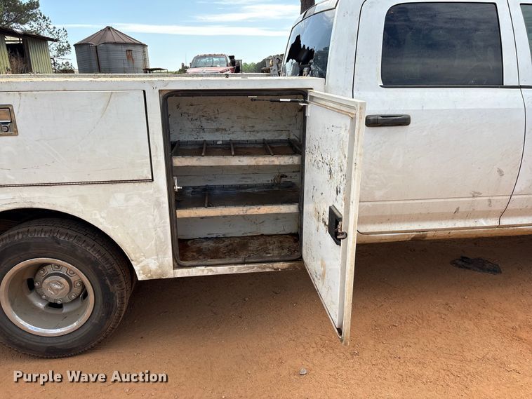 image for item EF1065 2019 RAM 3500 Crew Cab utility / service truck