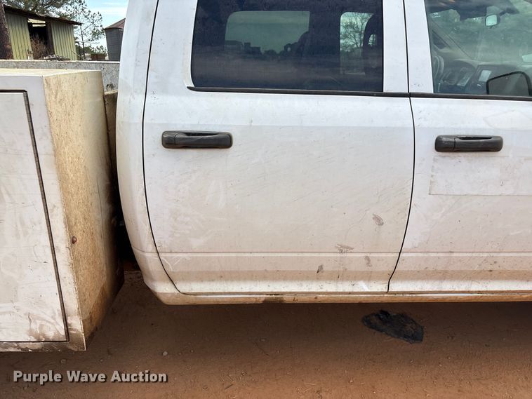 image for item EF1065 2019 RAM 3500 Crew Cab utility / service truck