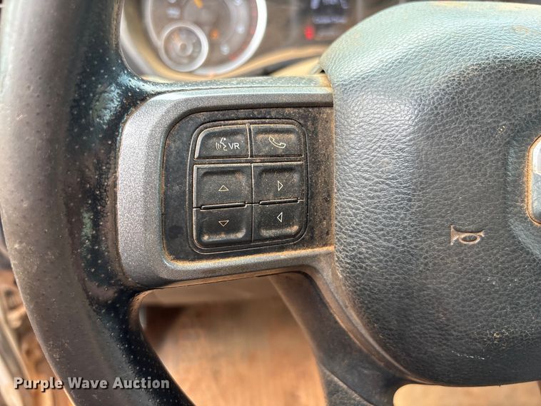 image for item EF1065 2019 RAM 3500 Crew Cab utility / service truck