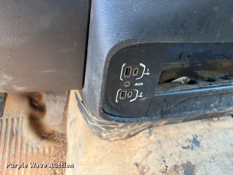 image for item EF1065 2019 RAM 3500 Crew Cab utility / service truck