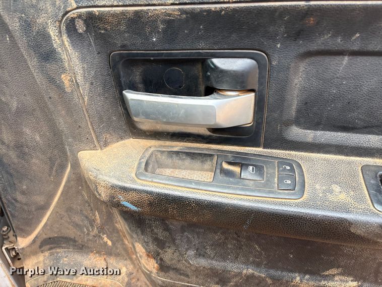 image for item EF1065 2019 RAM 3500 Crew Cab utility / service truck