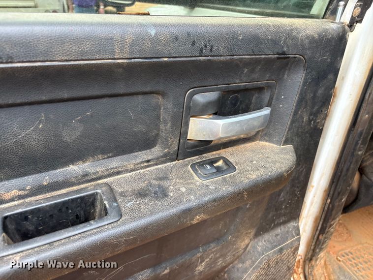 image for item EF1065 2019 RAM 3500 Crew Cab utility / service truck