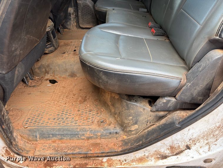 image for item EF1065 2019 RAM 3500 Crew Cab utility / service truck