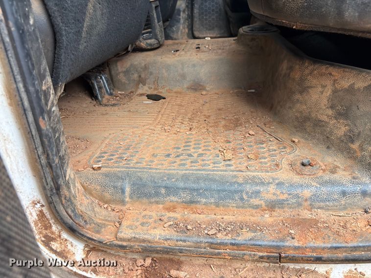 image for item EF1065 2019 RAM 3500 Crew Cab utility / service truck