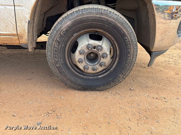 image for item EF1065 2019 RAM 3500 Crew Cab utility / service truck