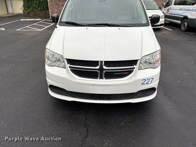 image for item EF1153 2016 Dodge Grand Caravan van