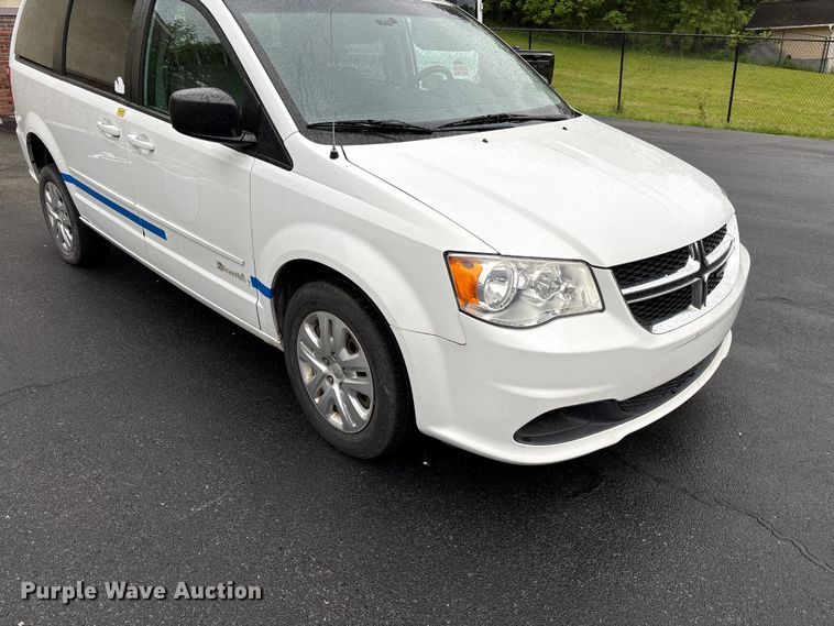 image for item EF1153 2016 Dodge Grand Caravan van