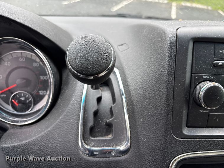 image for item EF1153 2016 Dodge Grand Caravan van