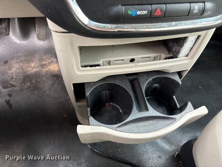 image for item EF1153 2016 Dodge Grand Caravan van