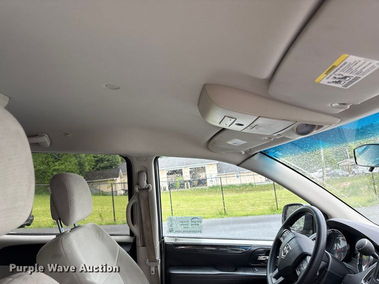 image for item EF1153 2016 Dodge Grand Caravan van