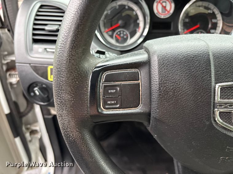 image for item EF1154 2017 Dodge Grand Caravan van