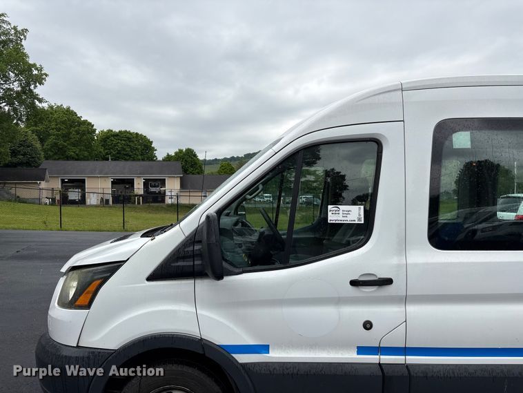 image for item EF1155 2016 Ford Transit 150 van