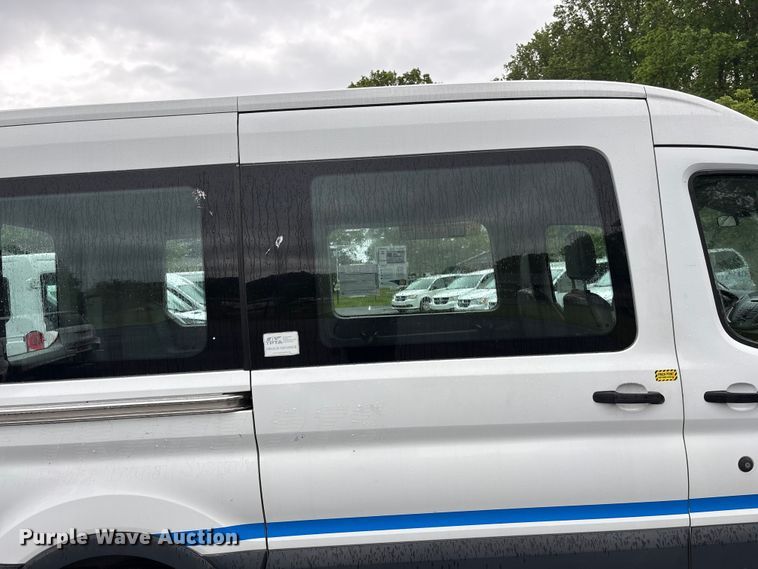 image for item EF1155 2016 Ford Transit 150 van