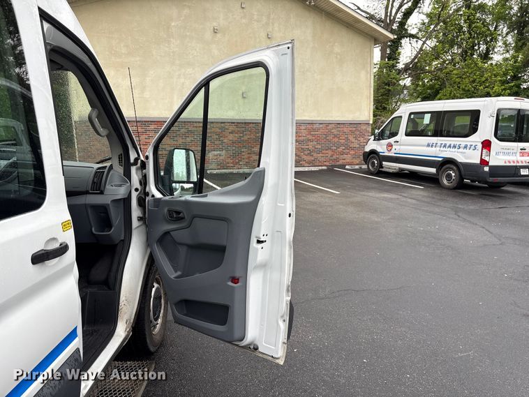 image for item EF1155 2016 Ford Transit 150 van