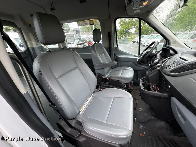 image for item EF1155 2016 Ford Transit 150 van