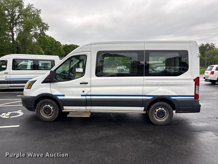 image for item EF1156 2017 Ford Transit 150 van