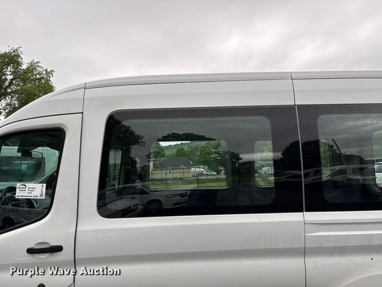 image for item EF1156 2017 Ford Transit 150 van