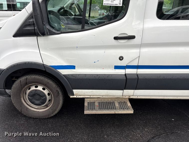 image for item EF1156 2017 Ford Transit 150 van