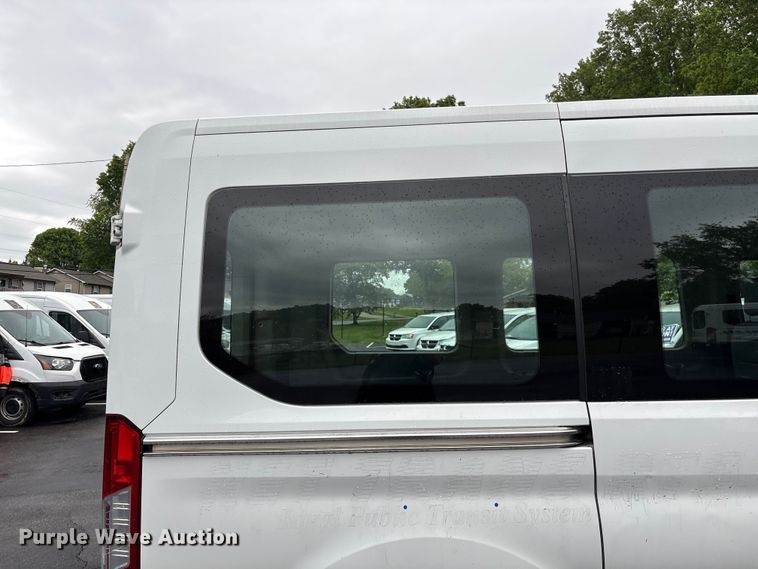 image for item EF1156 2017 Ford Transit 150 van