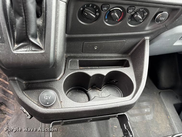 image for item EF1156 2017 Ford Transit 150 van