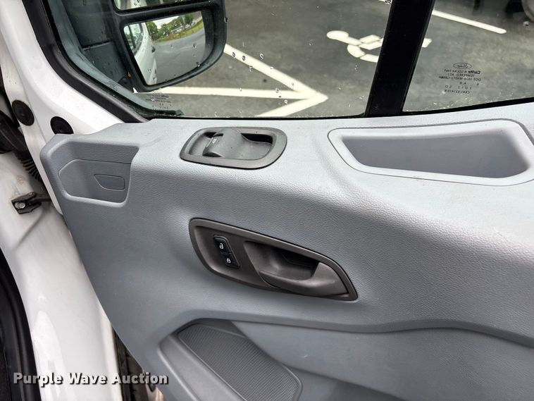 image for item EF1156 2017 Ford Transit 150 van