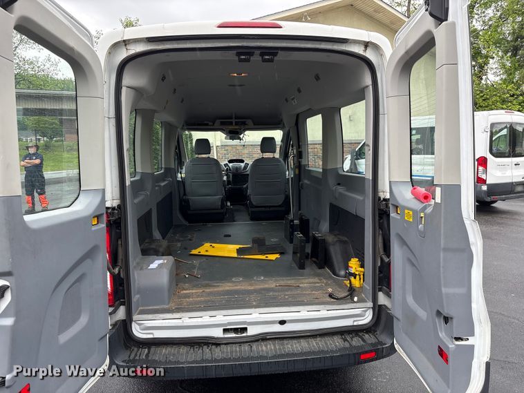 image for item EF1156 2017 Ford Transit 150 van