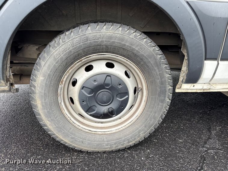 image for item EF1156 2017 Ford Transit 150 van