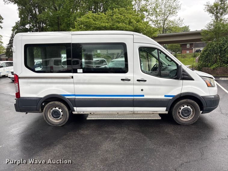 image for item EF1158 2016 Ford Transit 150 van