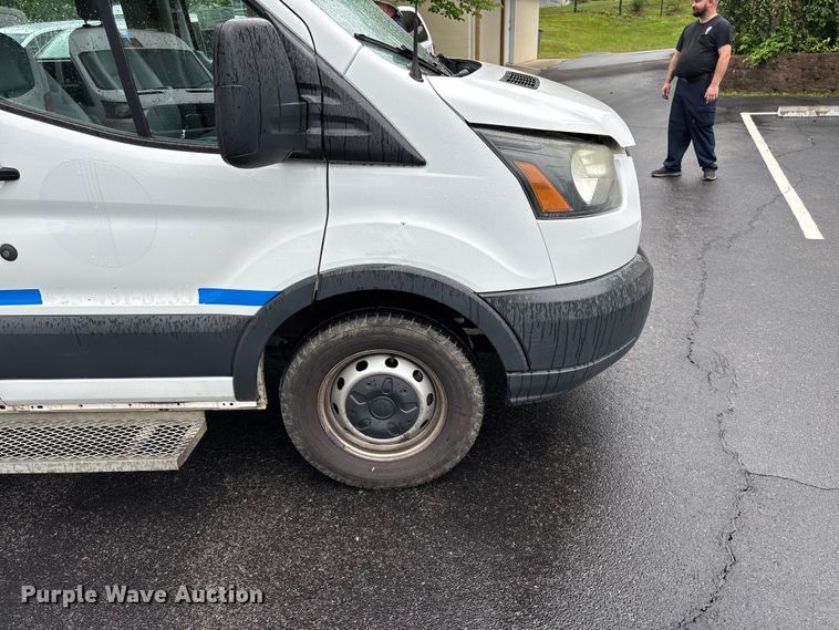 image for item EF1158 2016 Ford Transit 150 van
