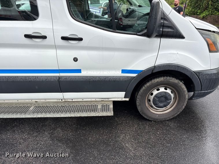 image for item EF1158 2016 Ford Transit 150 van