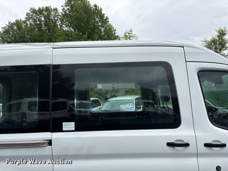 image for item EF1158 2016 Ford Transit 150 van