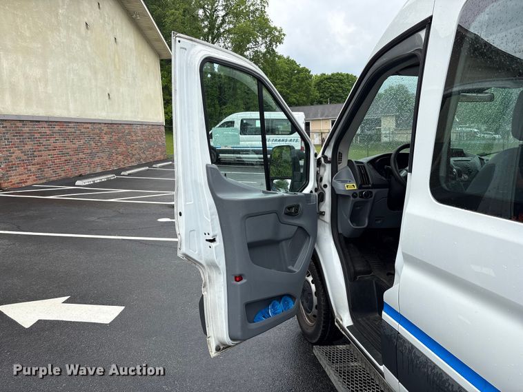 image for item EF1158 2016 Ford Transit 150 van