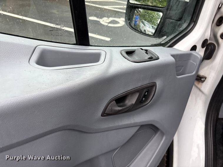 image for item EF1158 2016 Ford Transit 150 van