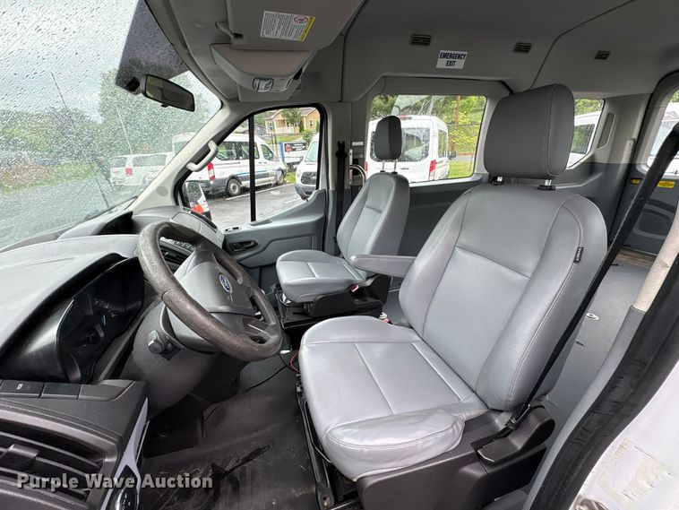 image for item EF1158 2016 Ford Transit 150 van