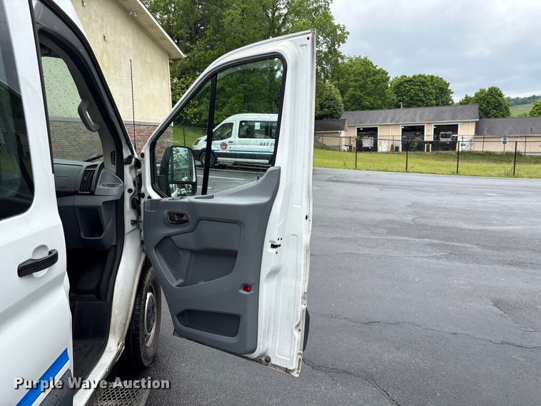 image for item EF1158 2016 Ford Transit 150 van