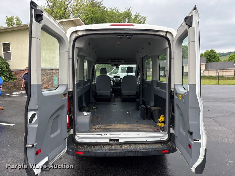 image for item EF1158 2016 Ford Transit 150 van