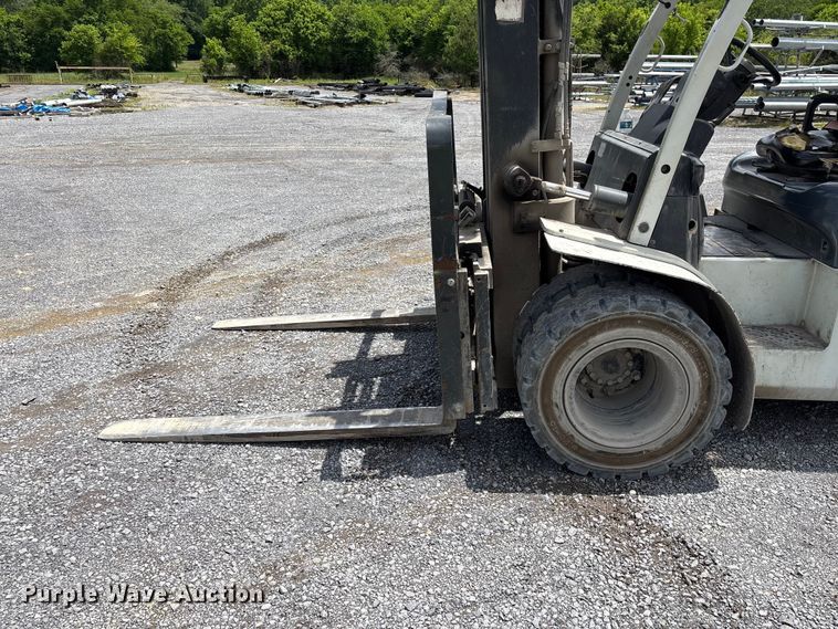 image for item EF1163 2016 UniCarriers PF110YLP forklift