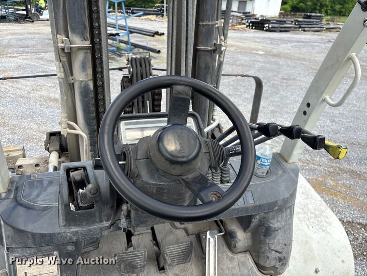 image for item EF1163 2016 UniCarriers PF110YLP forklift