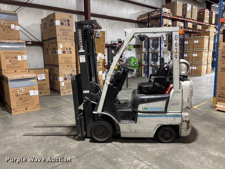 image for item EF1167 2016 UniCarriers CFS40 forklift