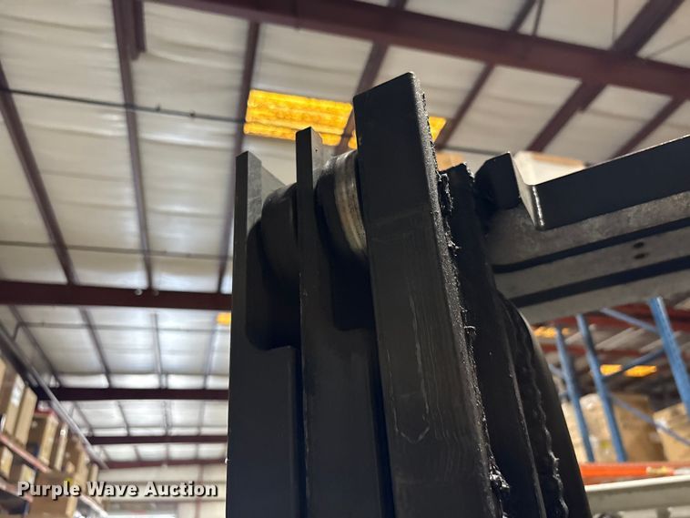 image for item EF1167 2016 UniCarriers CFS40 forklift