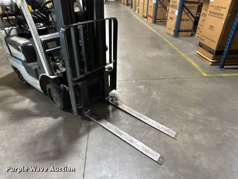 image for item EF1167 2016 UniCarriers CFS40 forklift
