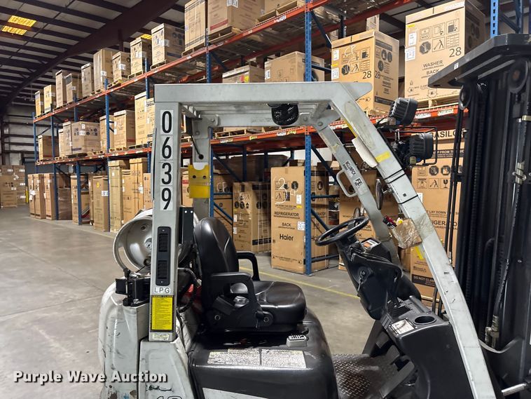 image for item EF1167 2016 UniCarriers CFS40 forklift