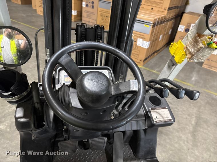 image for item EF1167 2016 UniCarriers CFS40 forklift